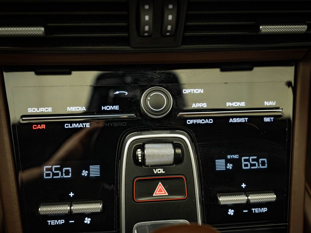 Certified 2021 Porsche Cayenne Turbo AWD/4WD image 49