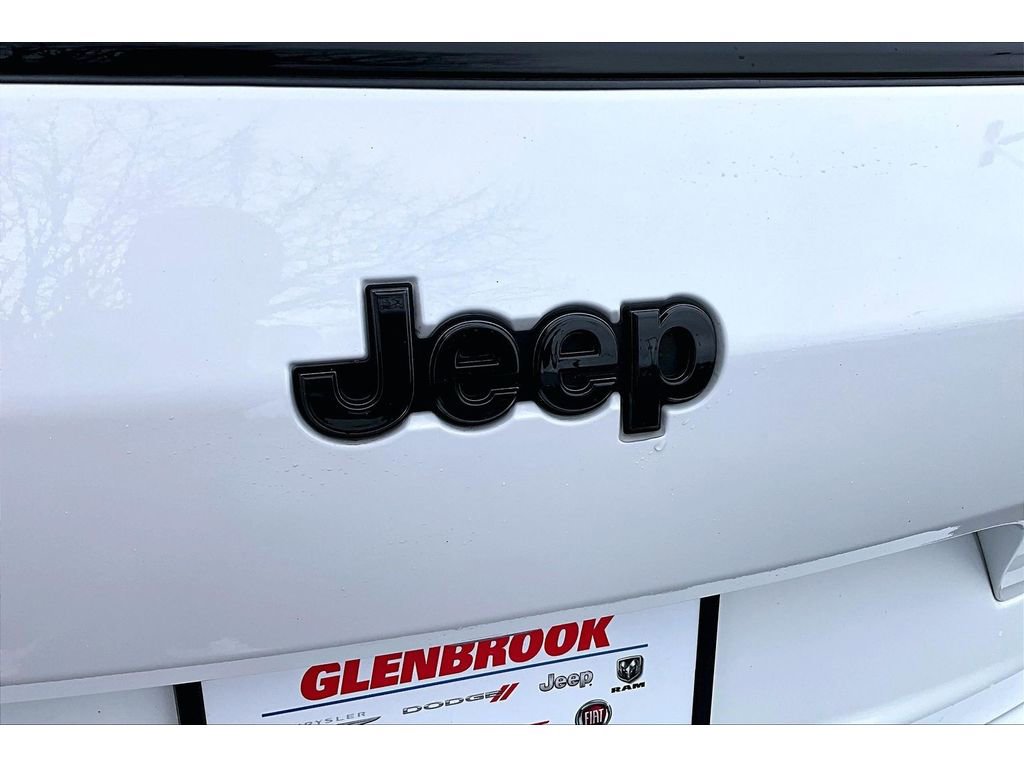 Certified 2024 Jeep Grand Cherokee L Laredo AWD/4WD image 11
