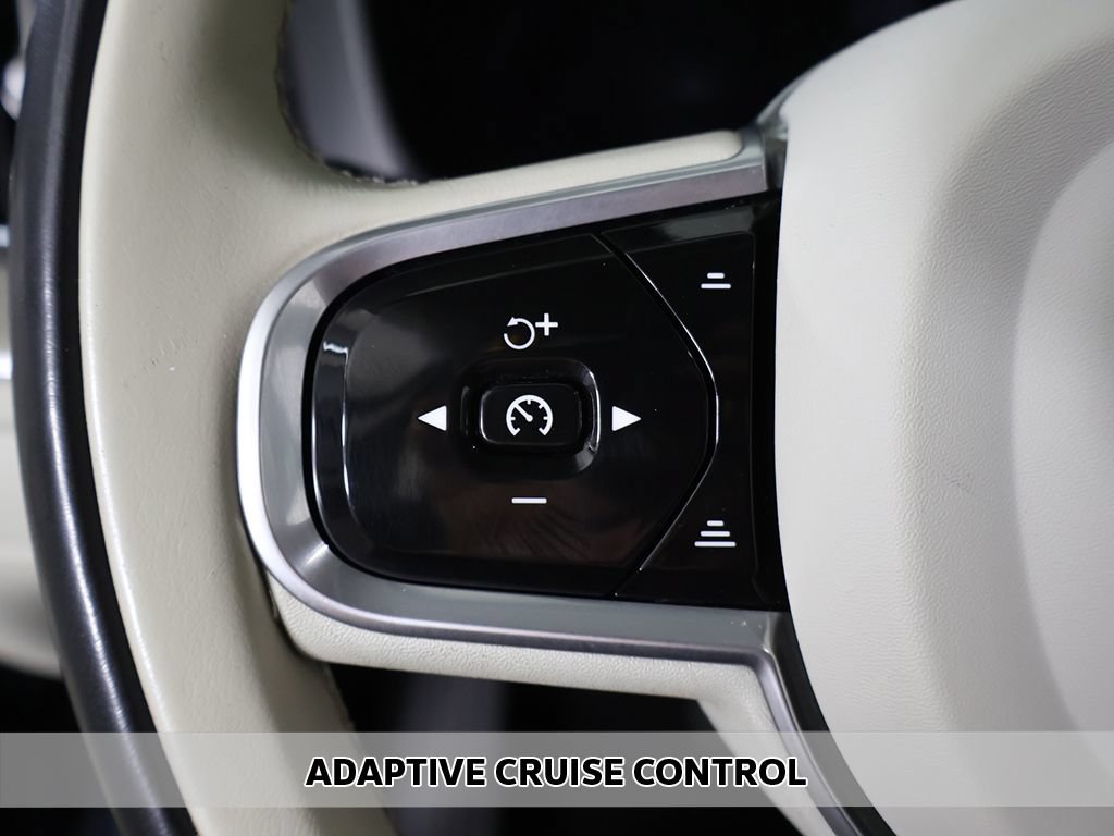 Used 2023 Volvo XC60 B6 Ultimate AWD/4WD image 6