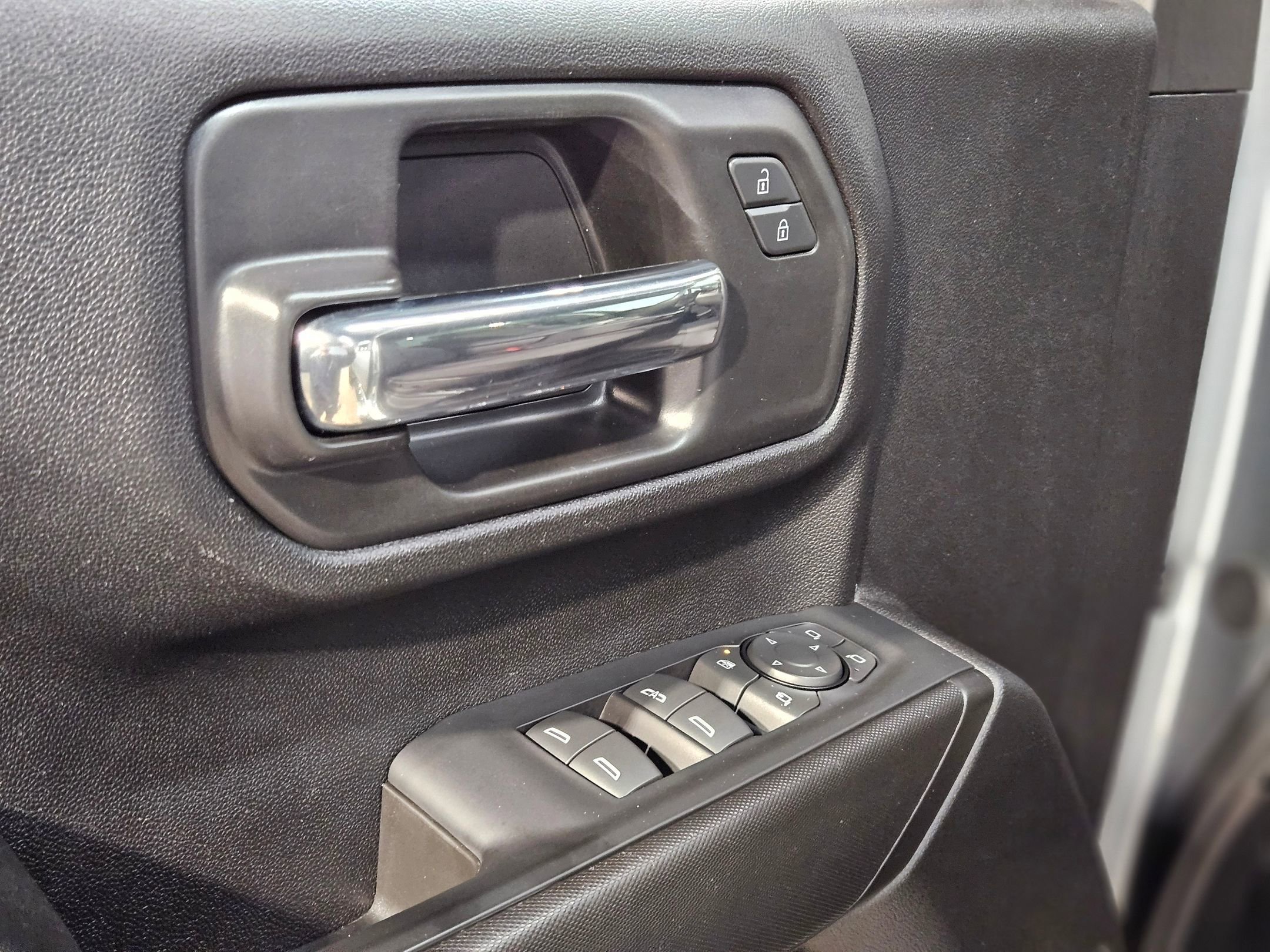 Used 2024 Chevrolet Silverado 2500 Custom w/ Custom Value Package image 21