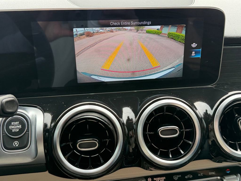Used 2021 Mercedes-Benz GLB 250 4MATIC image 20