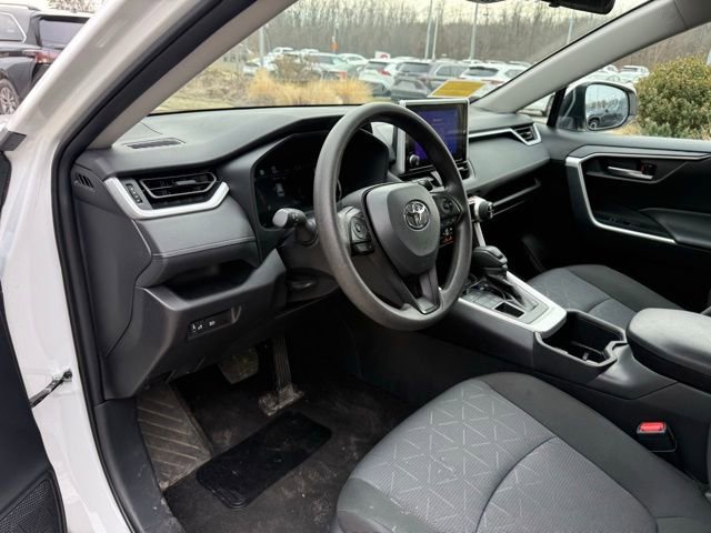 Used 2025 Toyota RAV4 XLE image 23