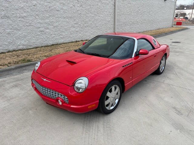 Used 2003 Ford Thunderbird image 3