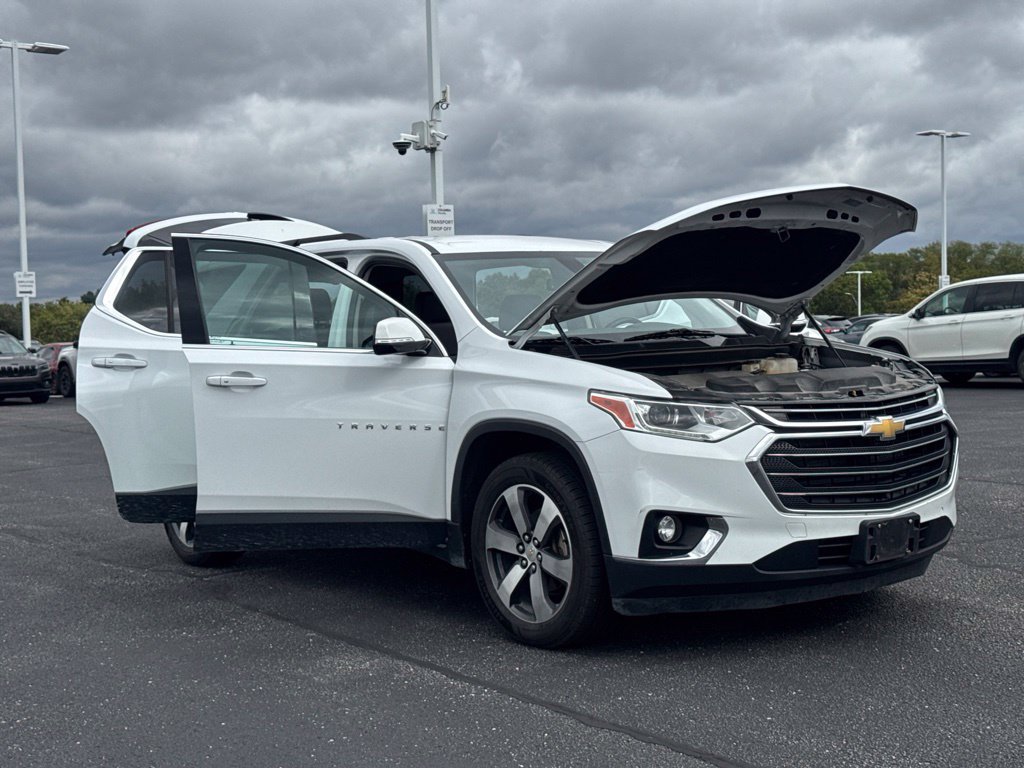 Used 2019 Chevrolet Traverse LT w/ LT Premium Package FWD image 12