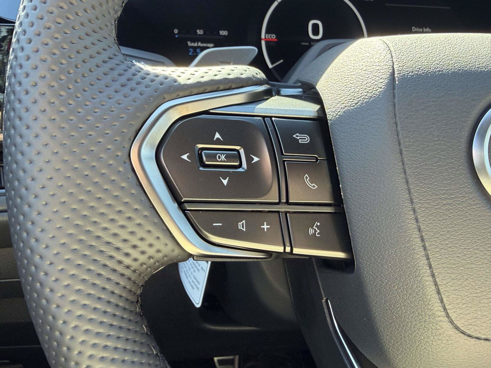 New 2026 Lexus TX 500h AWD w/ Technology Package image 18