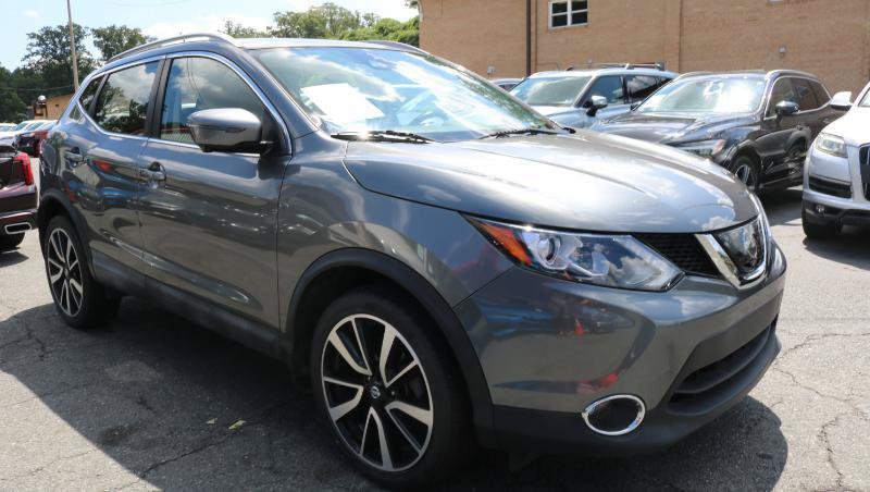 Used 2018 Nissan Rogue Sport SL w/ SL Premium Package AWD/4WD image 3