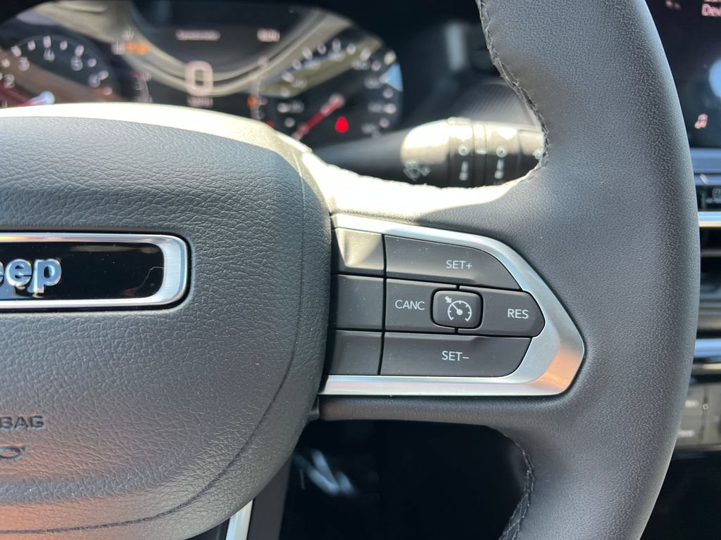 New 2026 Jeep Compass Latitude AWD/4WD image 23