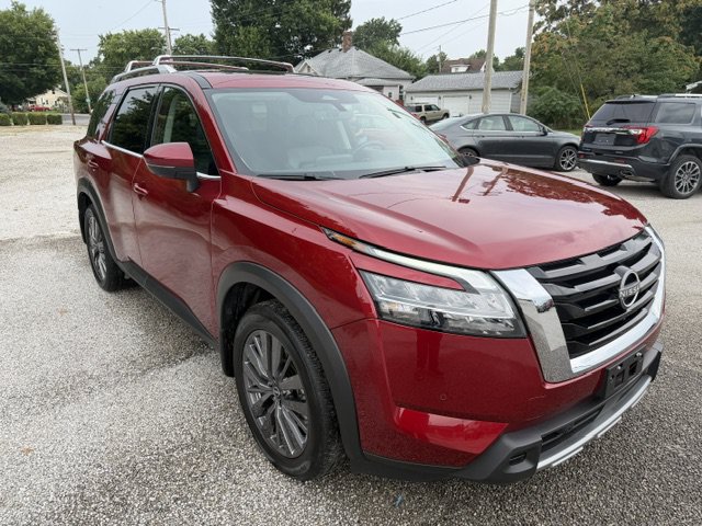 Used 2024 Nissan Pathfinder SL w/ SL Premium Package FWD image 7