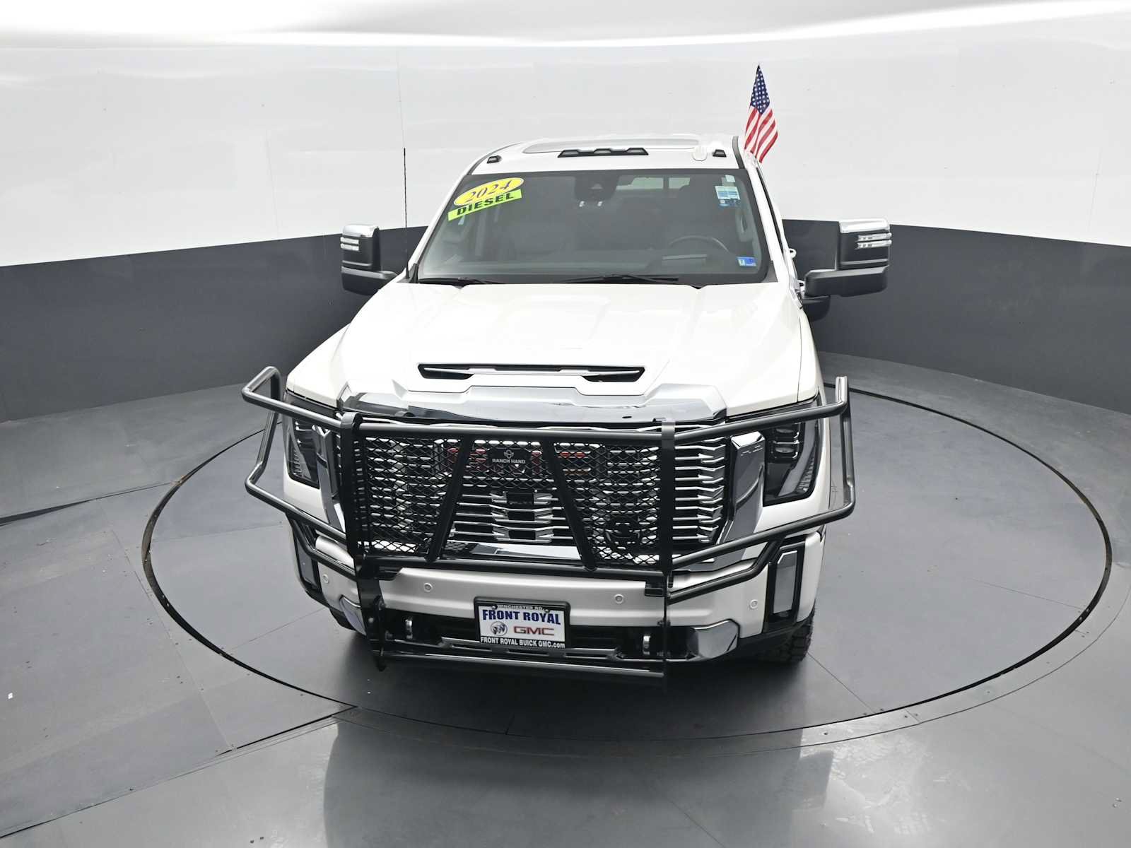 Used 2024 GMC Sierra 3500 Denali w/ Denali Reserve Package AWD/4WD image 30