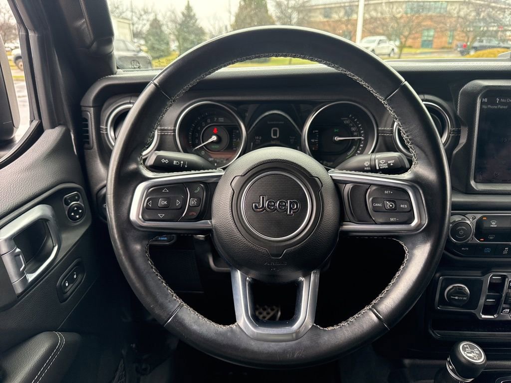 Used 2022 Jeep Wrangler Unlimited Sahara 4xe image 7