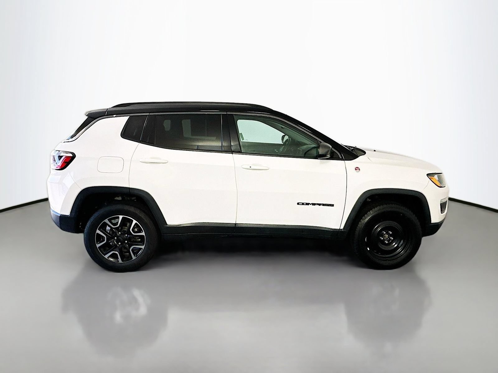 Used 2021 Jeep Compass Trailhawk AWD/4WD image 8