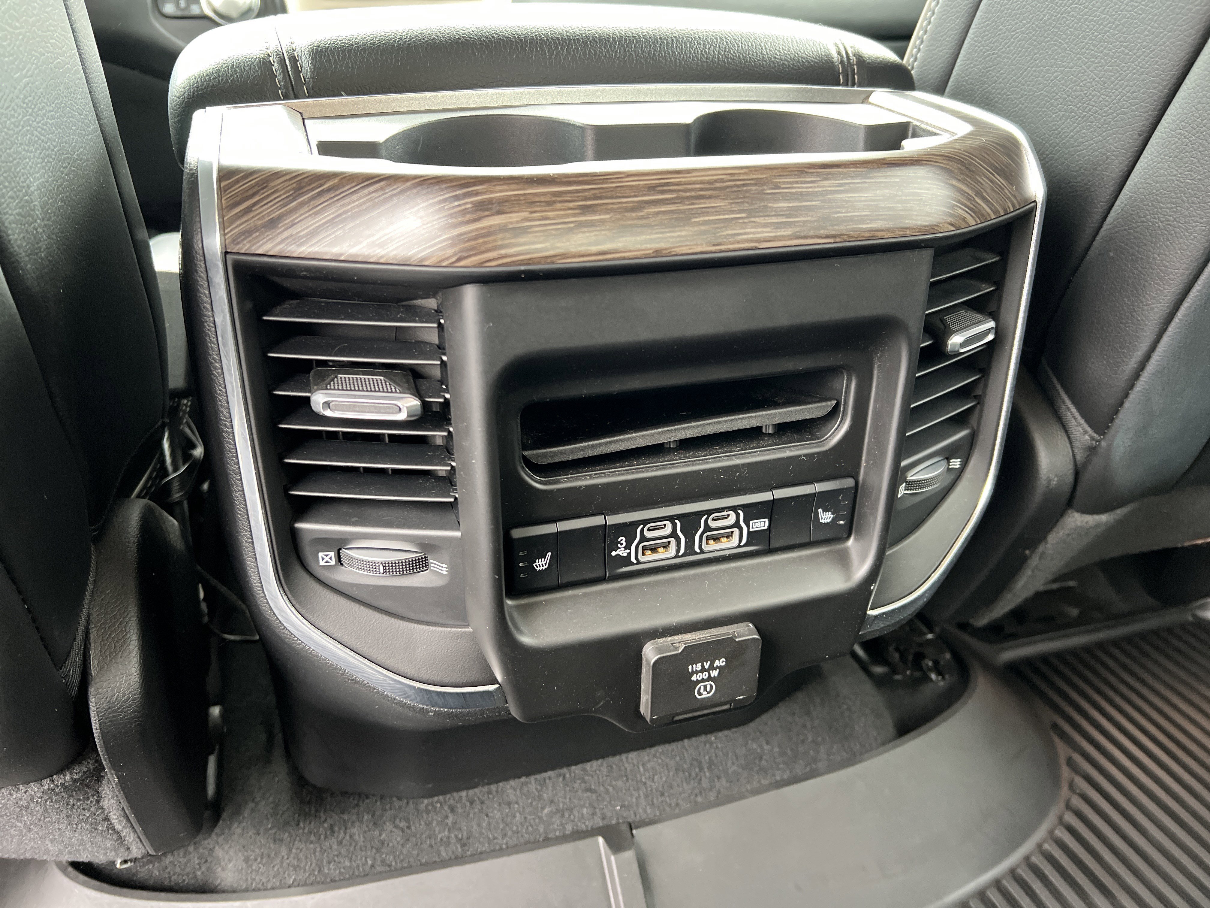 Used 2019 RAM 1500 Laramie image 24