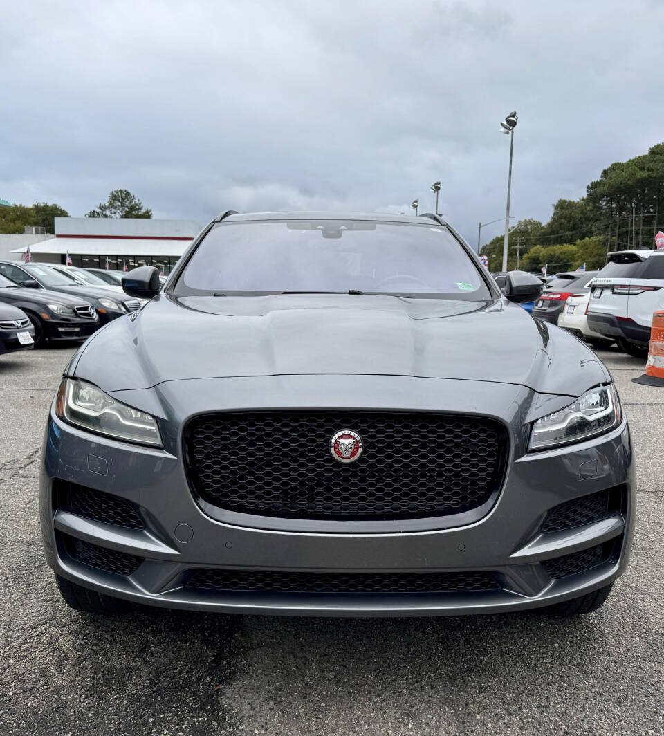Used 2017 Jaguar F-PACE Prestige AWD/4WD image 3
