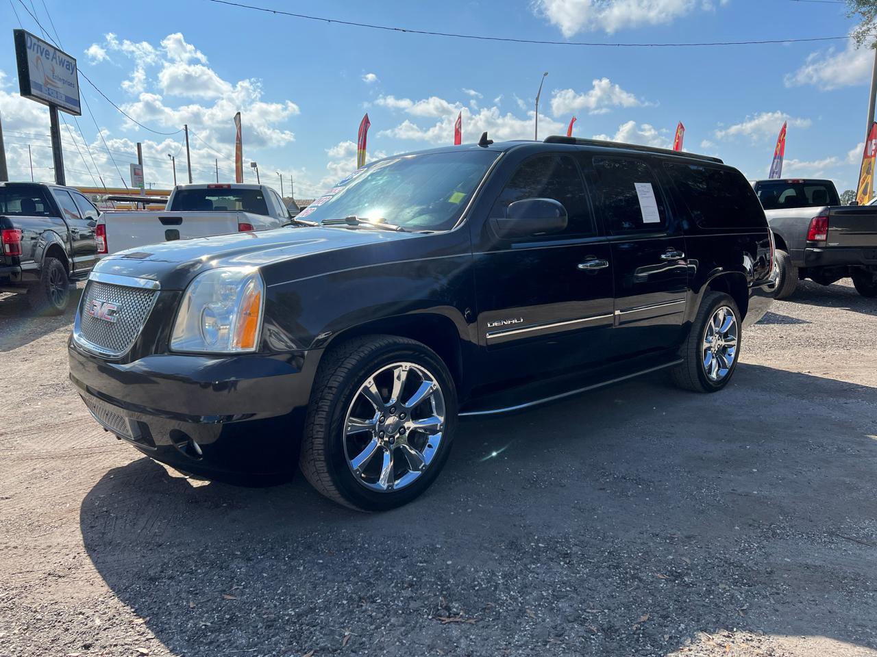 Used 2014 GMC Yukon XL Denali image 7