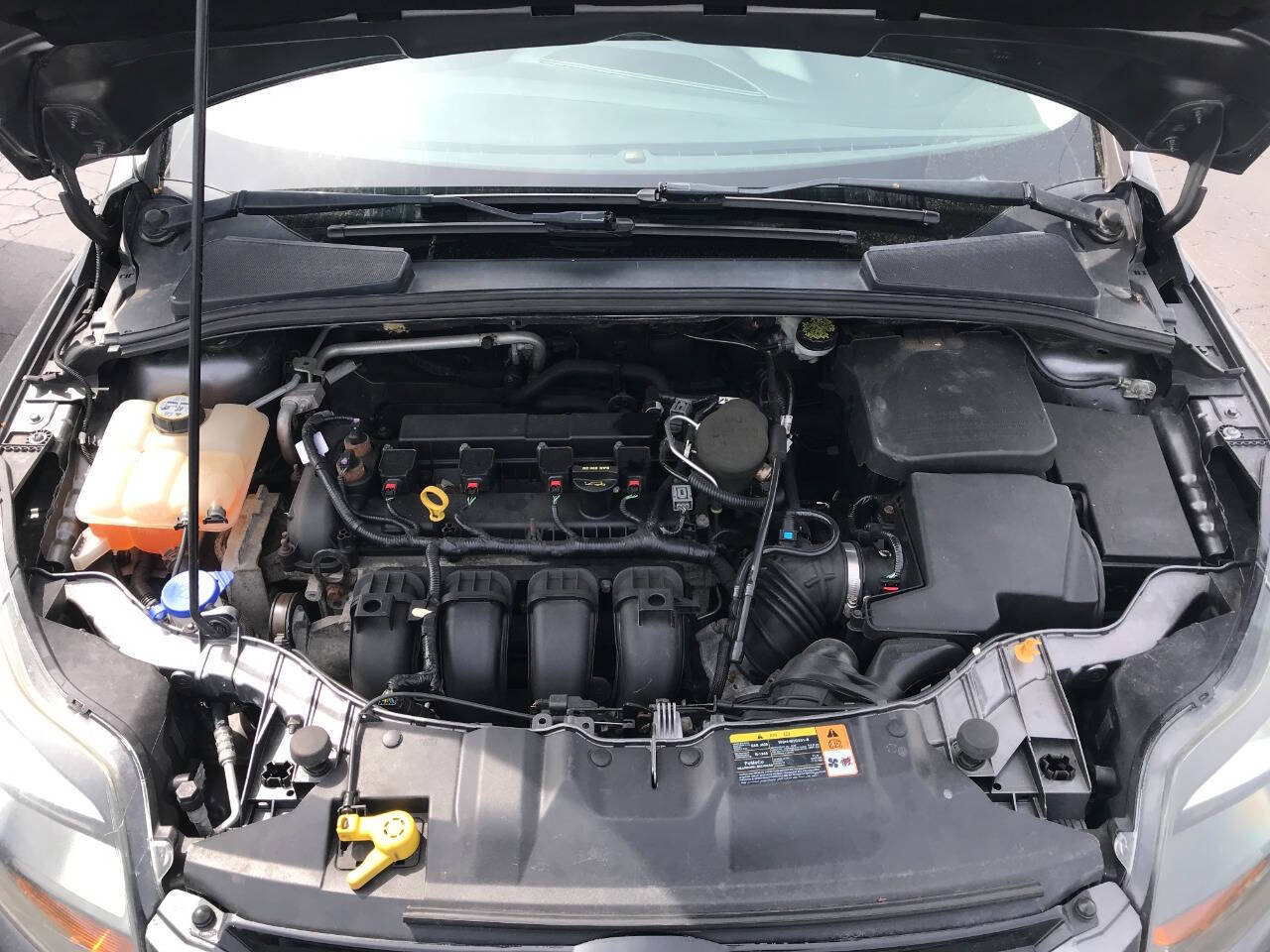 Used 2013 Ford Focus Titanium w/ Titanium Handling Pkg FWD image 12