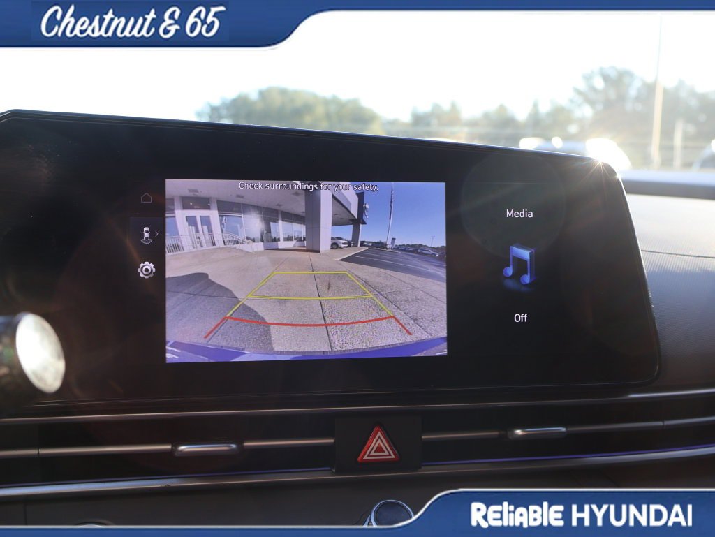 Certified 2025 Hyundai Elantra SEL FWD image 33