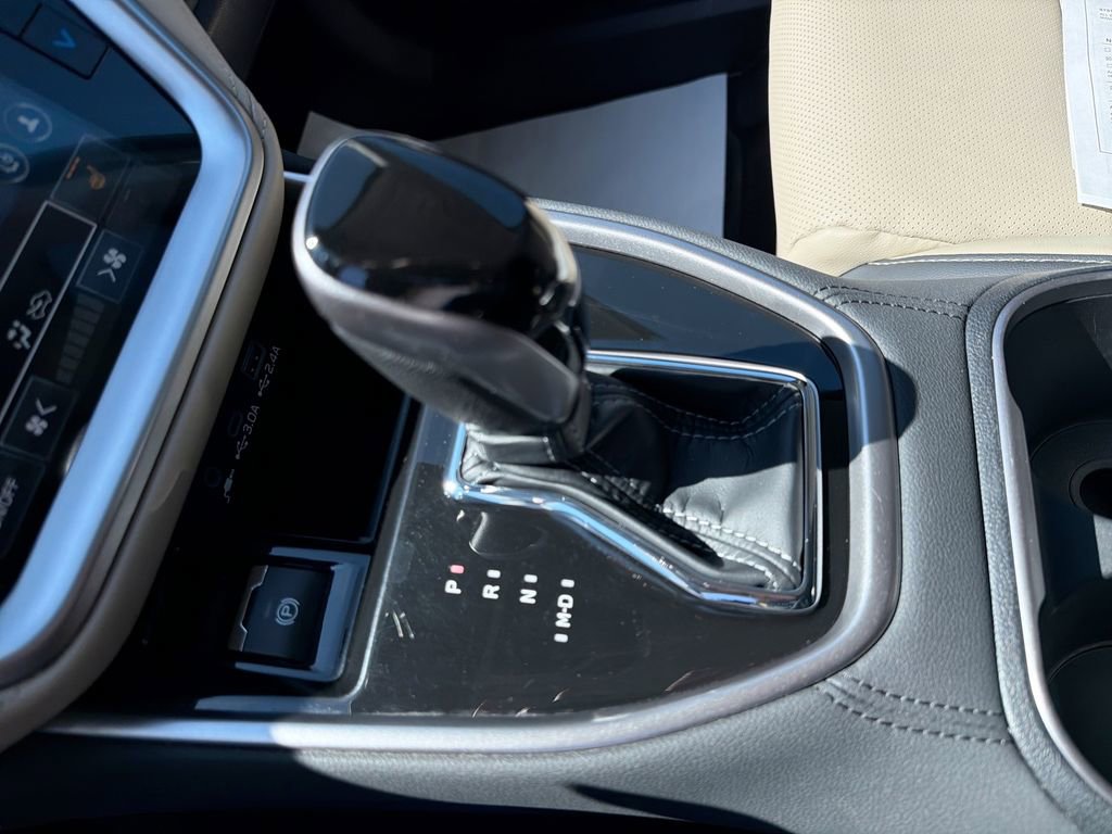 Used 2025 Subaru Outback Limited image 24