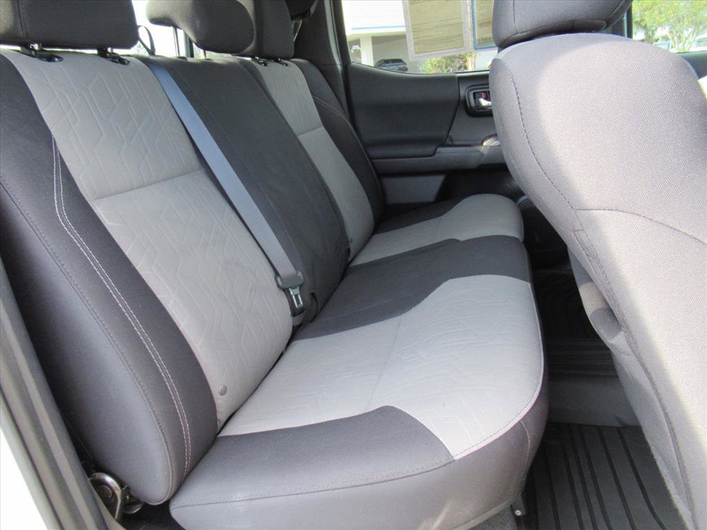 Used 2020 Toyota Tacoma TRD Off-Road image 29