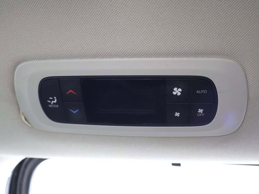 Used 2023 Chrysler Pacifica Touring-L FWD image 52