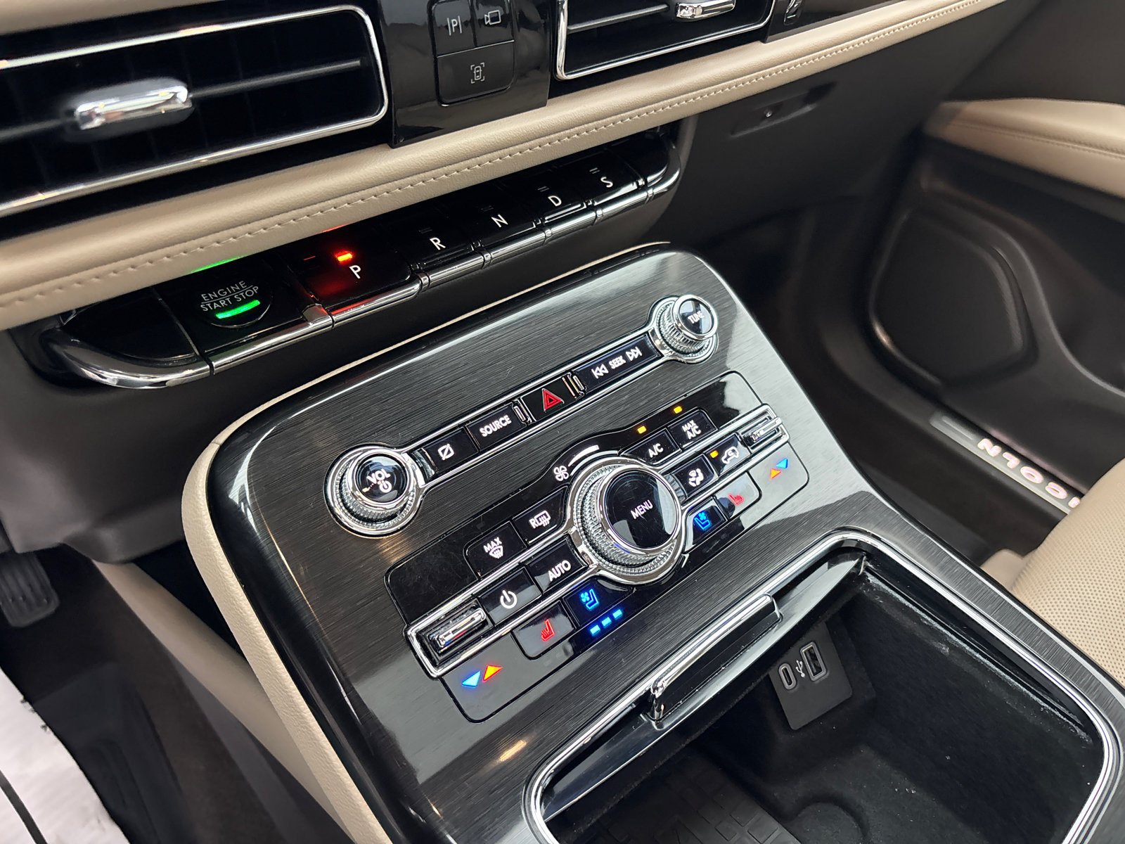 Used 2022 Lincoln Nautilus Reserve AWD/4WD image 22
