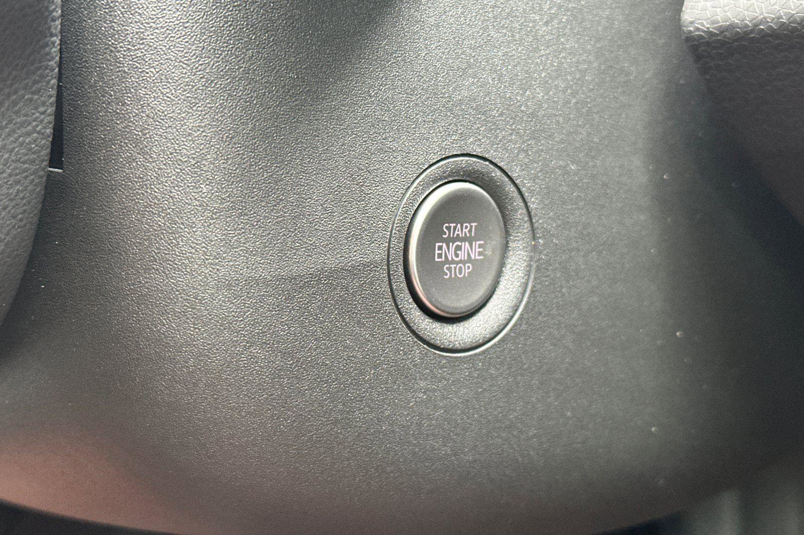 New 2025 Volkswagen ID.4 Pro image 22