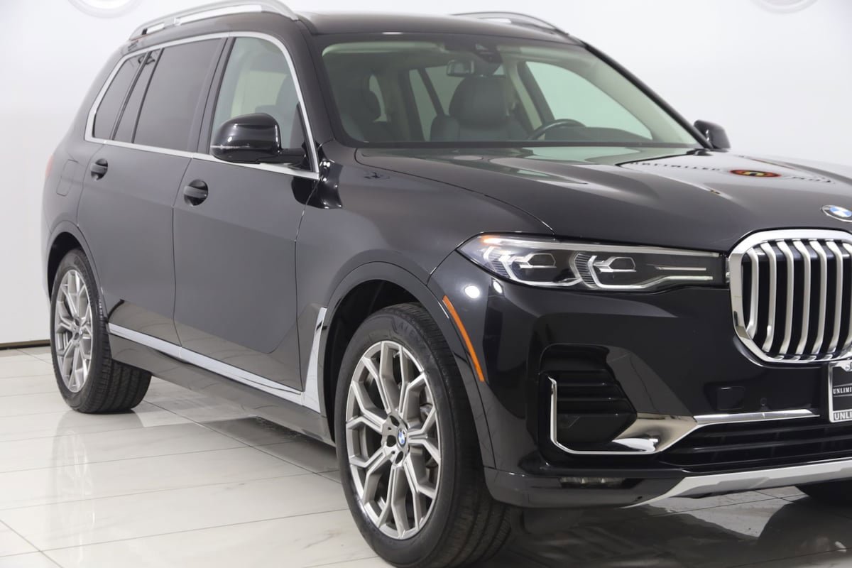 Used 2021 BMW X7 xDrive40i w/ Cold Weather Package AWD/4WD image 43