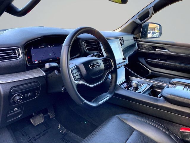 Used 2024 Jeep Wagoneer Series II AWD/4WD image 23