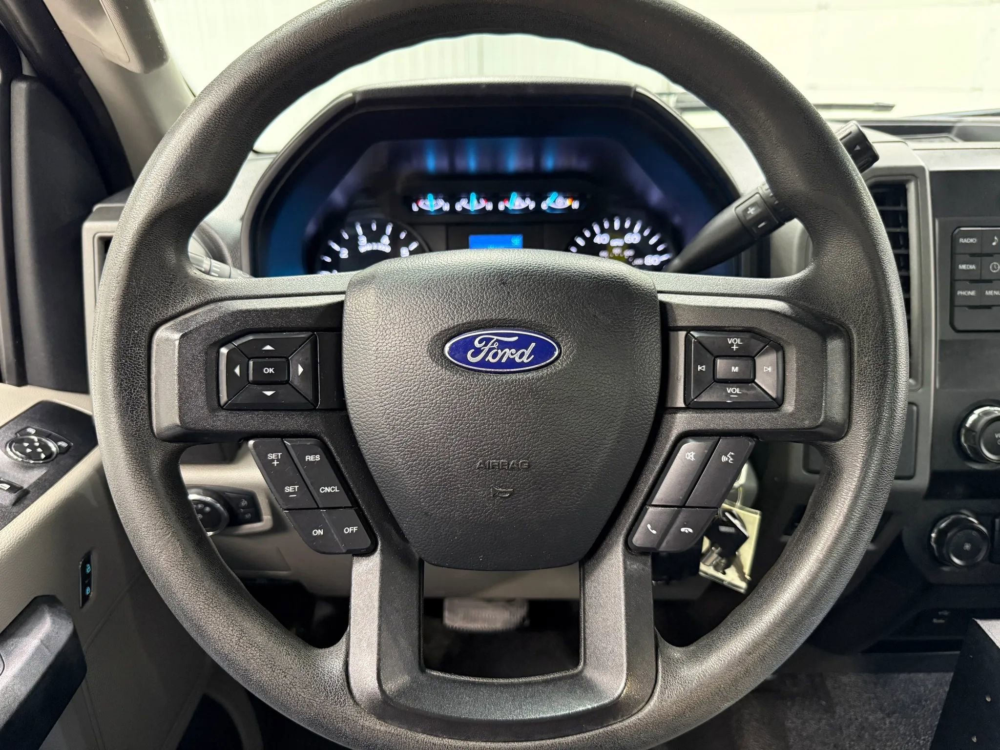 Used 2019 Ford F250 XL w/ Power Equipment Group RWD image 16