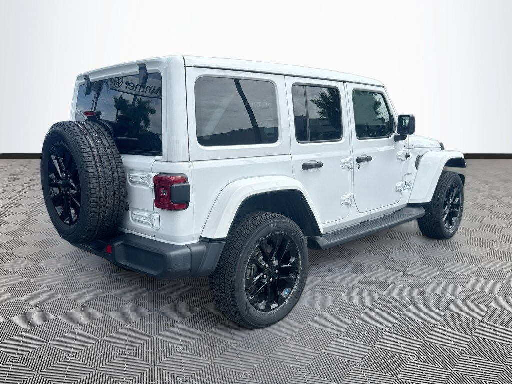 Certified 2022 Jeep Wrangler Unlimited Sahara w/ Cold Weather Group AWD/4WD image 6