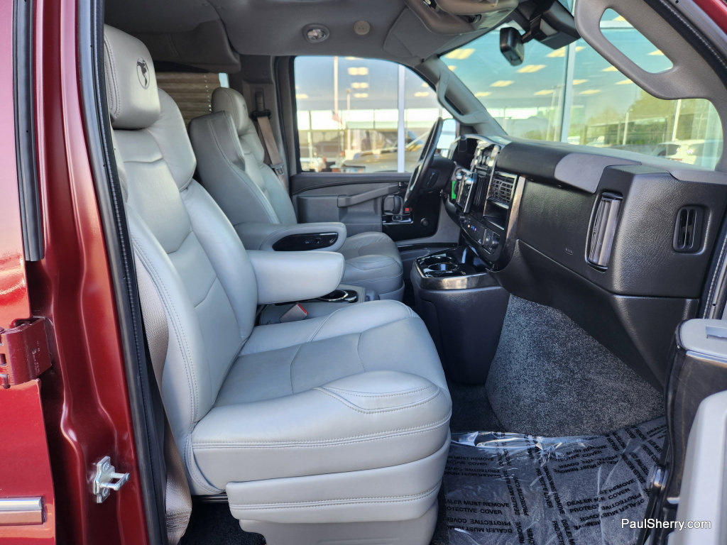 Used 2021 Chevrolet Express 3500 LS w/ Chrome Appearance Package image 54