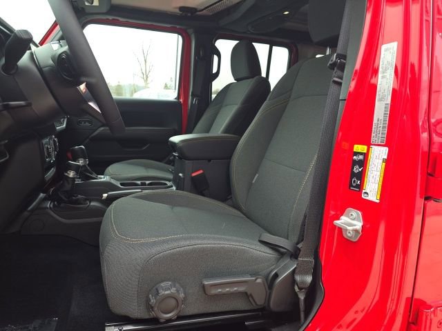 Certified 2025 Jeep Wrangler Unlimited Sahara image 9