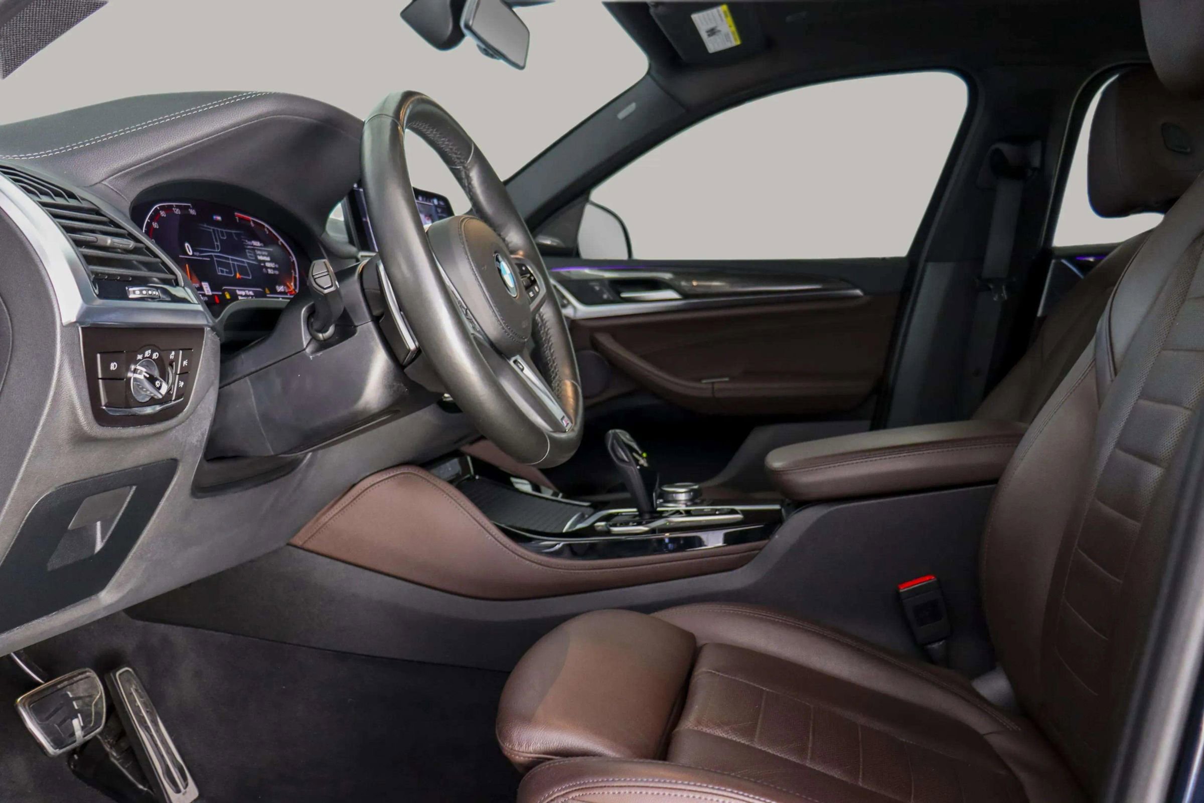 Used 2020 BMW X4 xDrive30i w/ Executive Package image 16