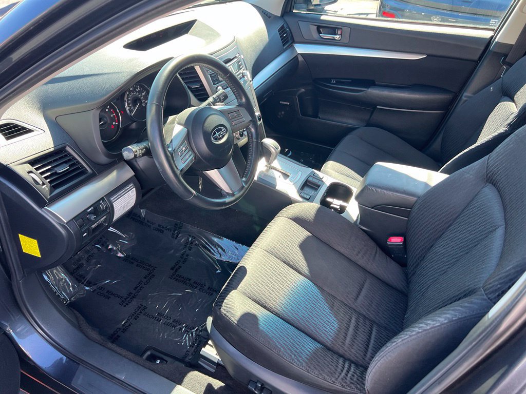 Used 2011 Subaru Outback 2.5i Premium AWD/4WD image 11