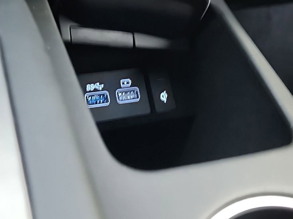 Certified 2025 Genesis GV70 2.5T Sport Prestige w/ Sport Prestige Package image 22