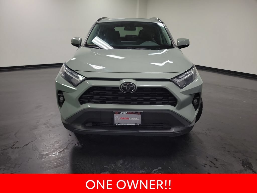 Used 2022 Toyota RAV4 XLE Premium AWD/4WD image 3