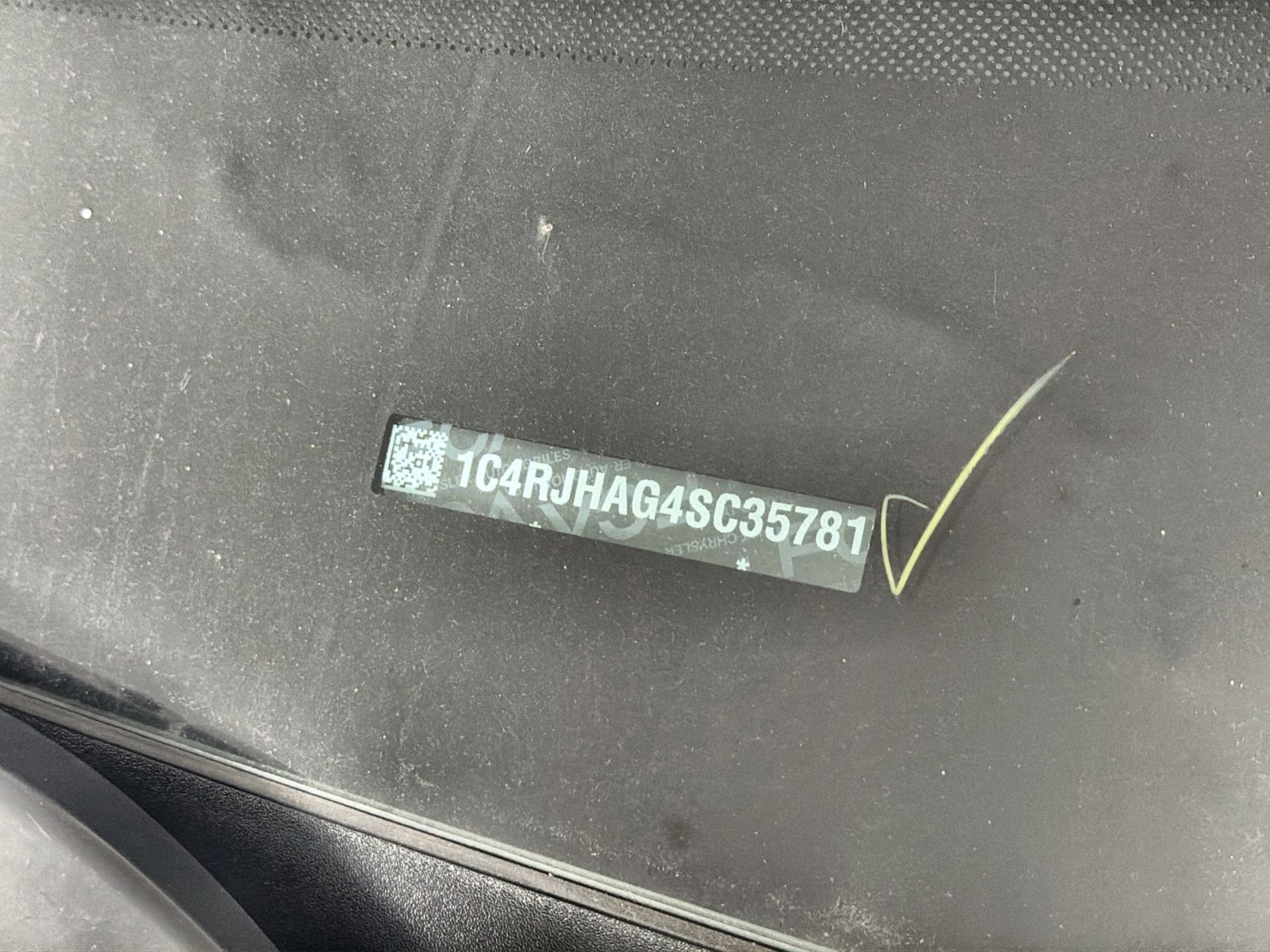 New 2025 Jeep Grand Cherokee Laredo X w/ Luxury Tech Group I image 27