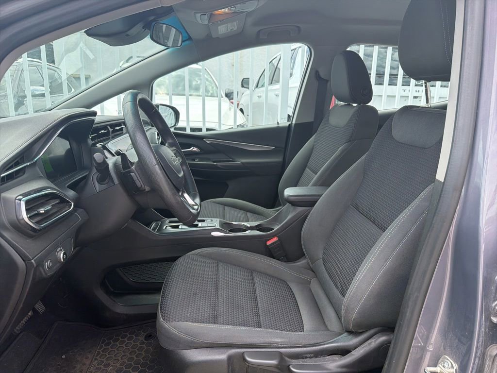 Used 2023 Chevrolet Bolt LT w/ Driver Confidence Package FWD image 9