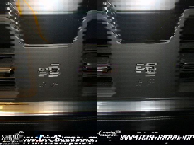 Certified 2025 Chevrolet Silverado 1500 LTZ image 25