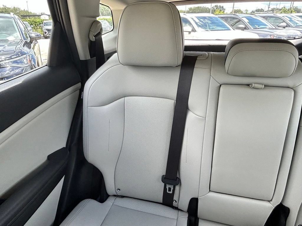 Used 2024 Kia Sportage EX FWD image 12