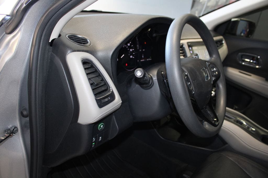 Used 2022 Honda HR-V EX image 11