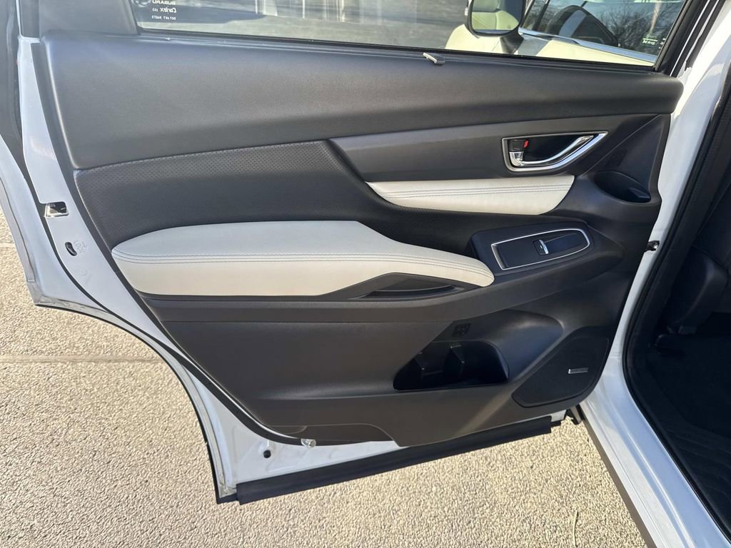 Used 2023 Subaru Ascent Limited w/ Technology Package image 17