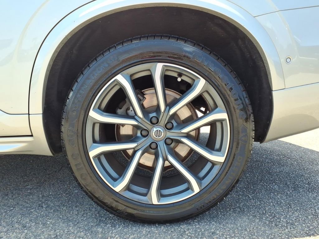 Used 2016 Volvo XC90 T6 Momentum w/ Momentum Plus Package AWD/4WD image 23