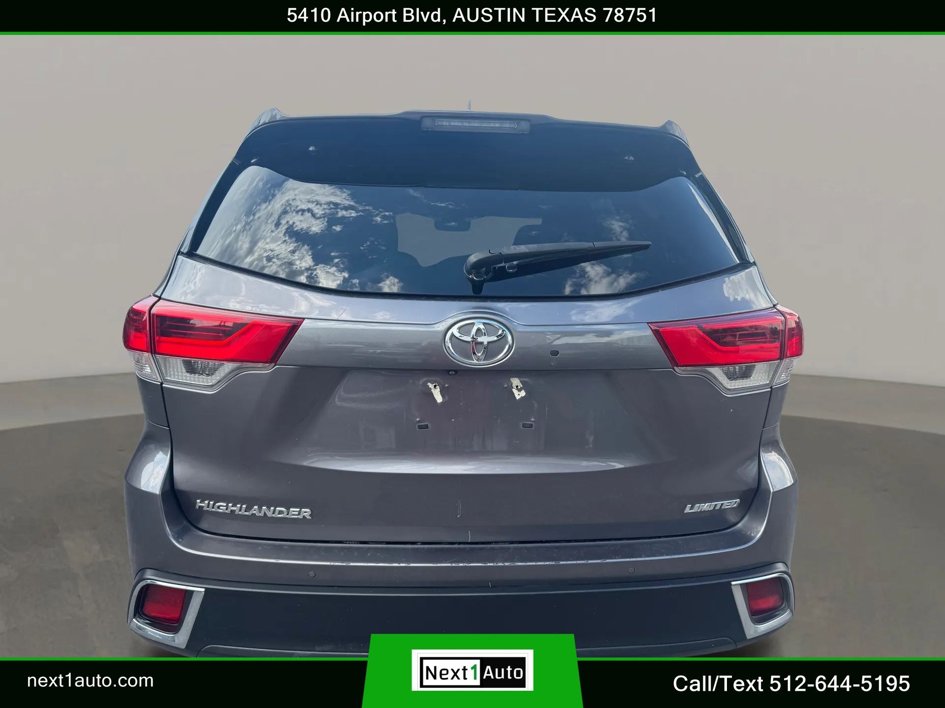 Used 2019 Toyota Highlander Limited FWD image 16