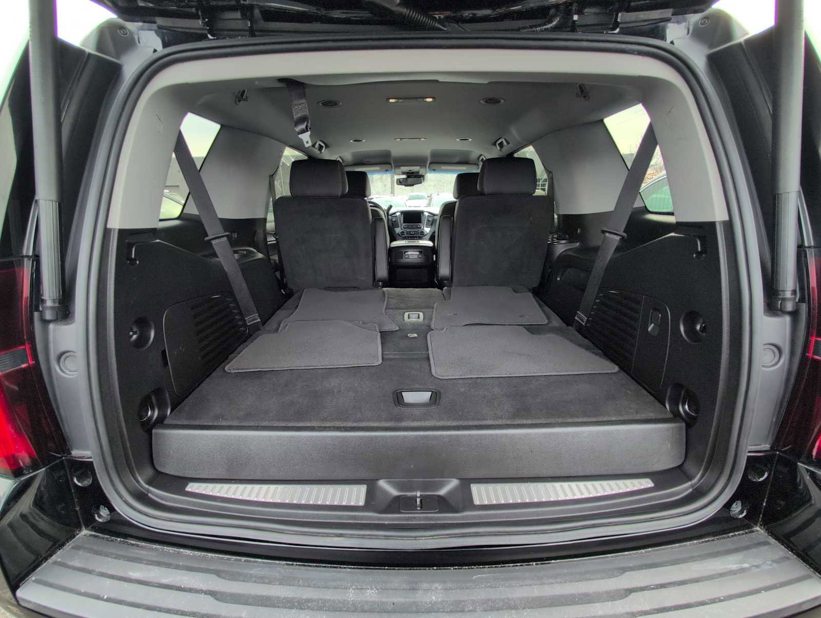 Used 2019 Chevrolet Tahoe LT image 34