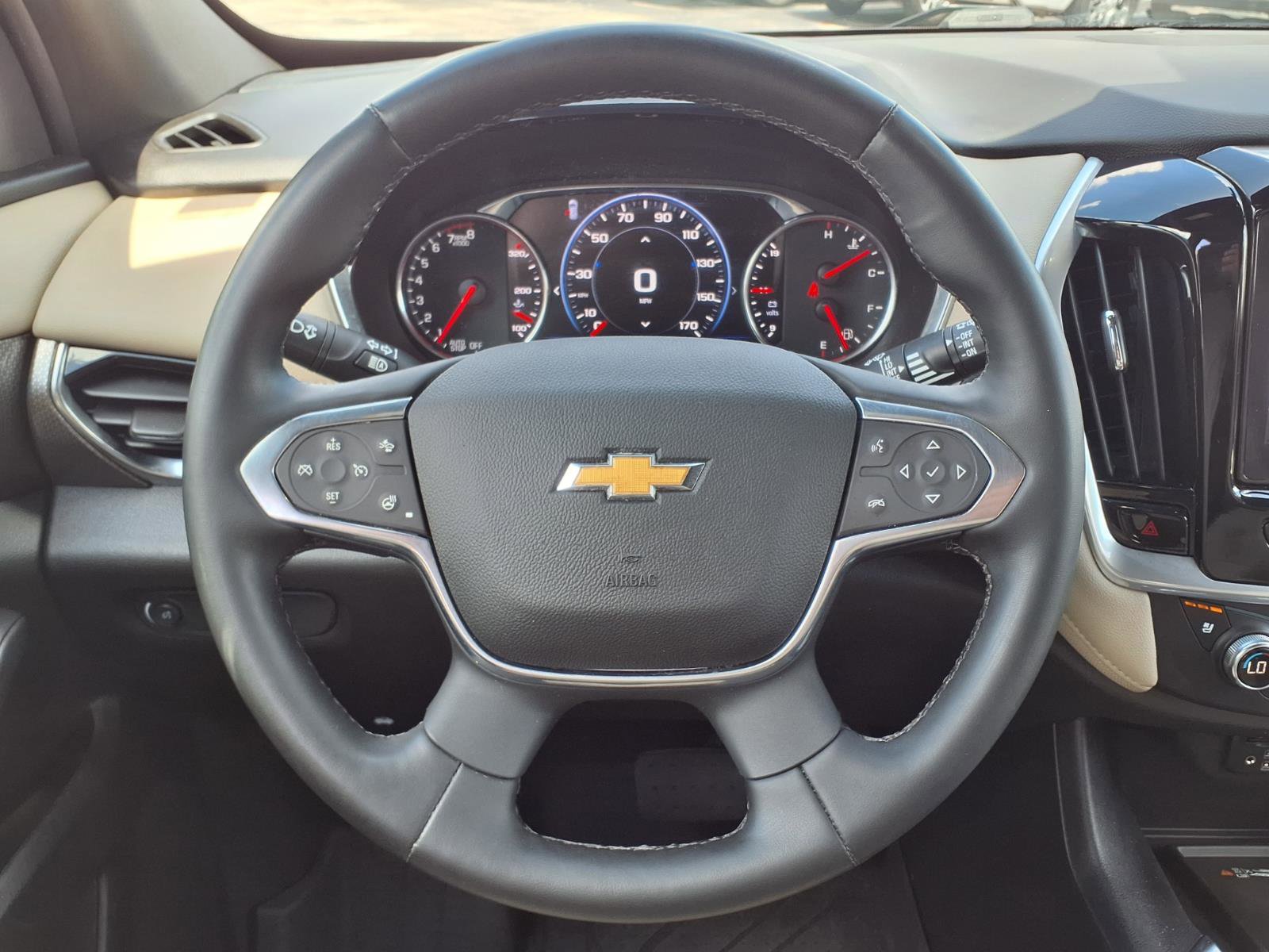 Used 2023 Chevrolet Traverse Premier FWD image 22