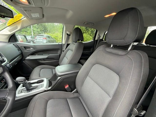 Used 2022 Chevrolet Colorado LT w/ Safety Package AWD/4WD image 12