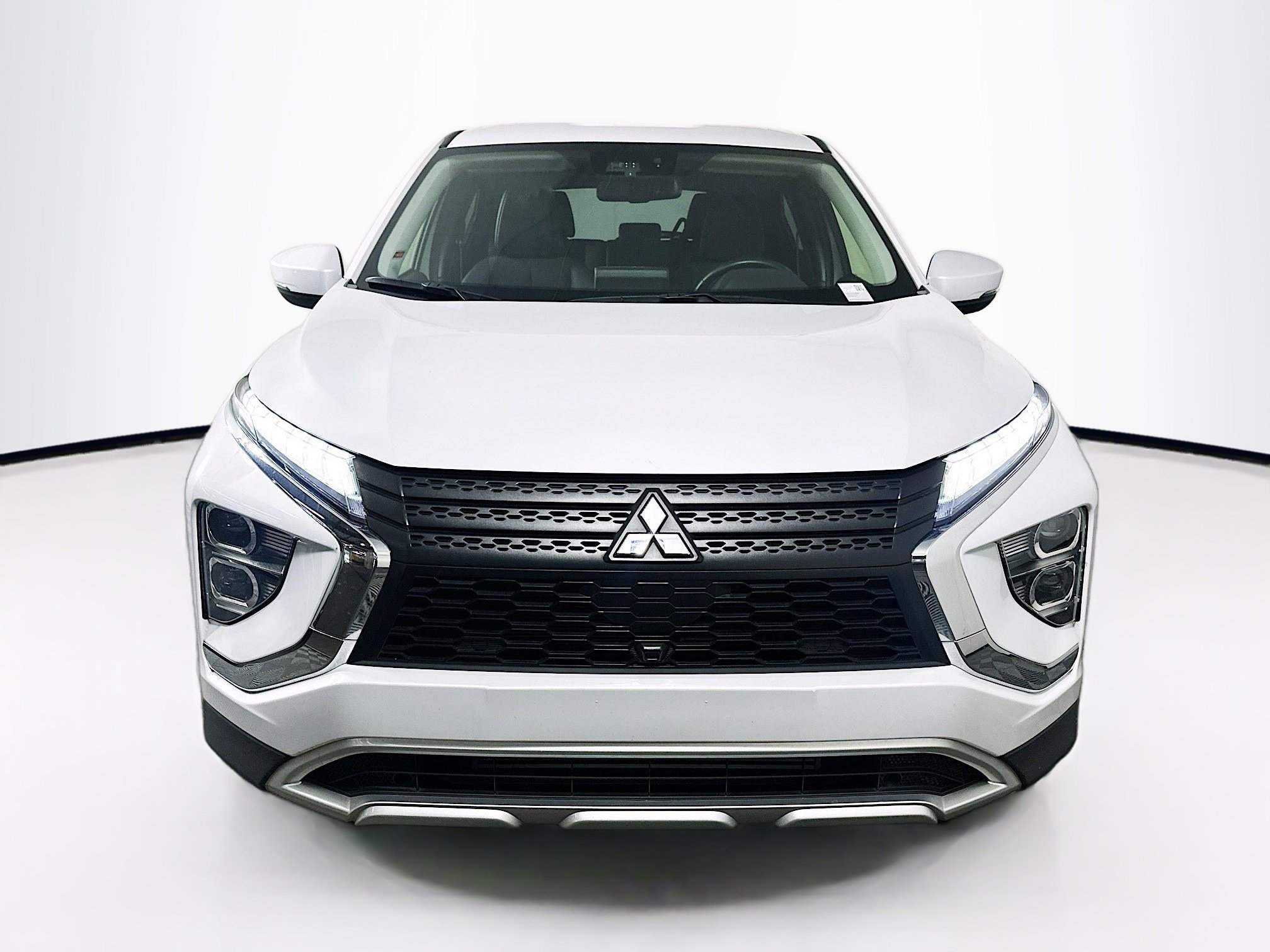 Used 2025 Mitsubishi Eclipse Cross SE AWD/4WD image 2