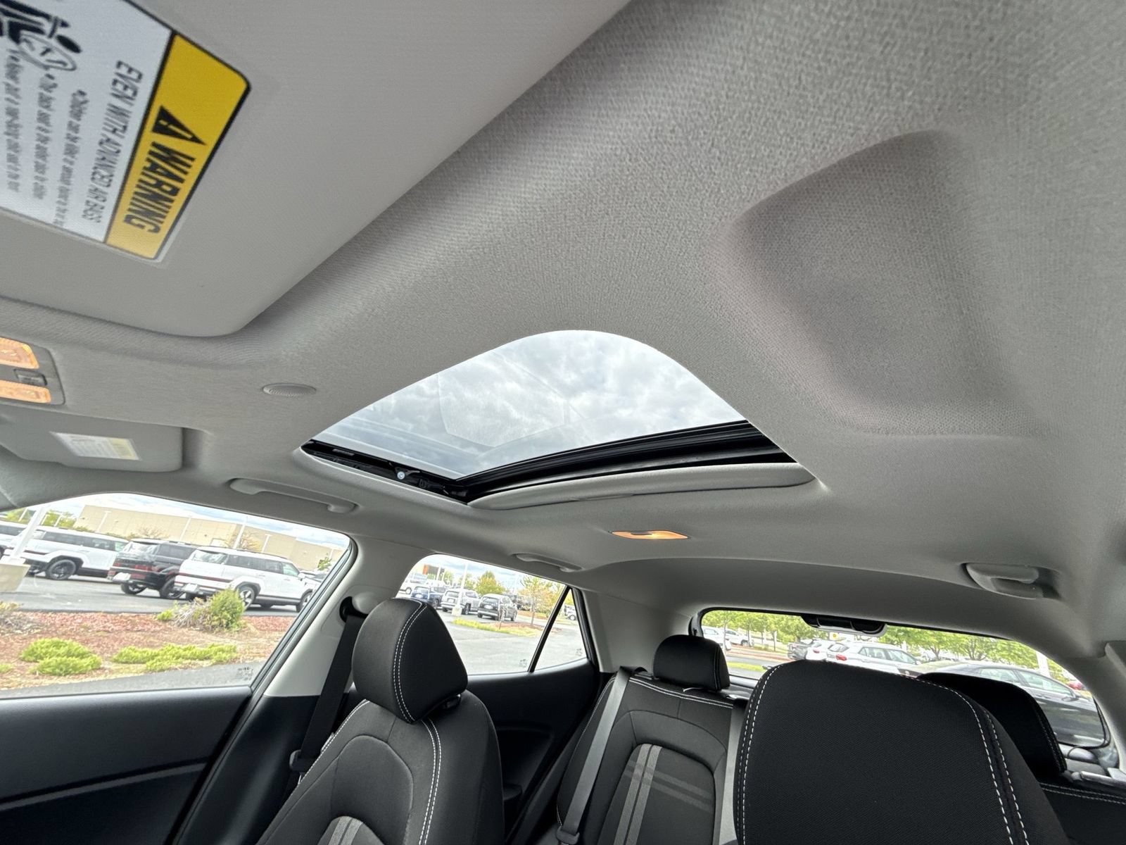 New 2026 Hyundai Venue SEL FWD image 23