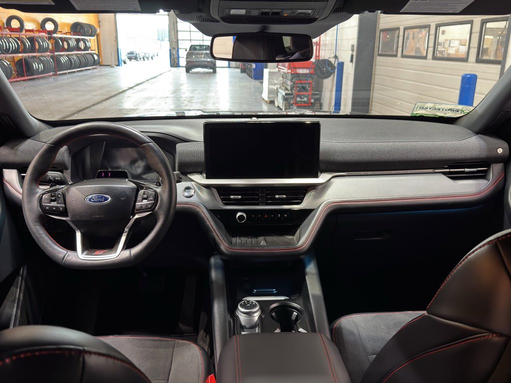 Used 2025 Ford Explorer ST image 14