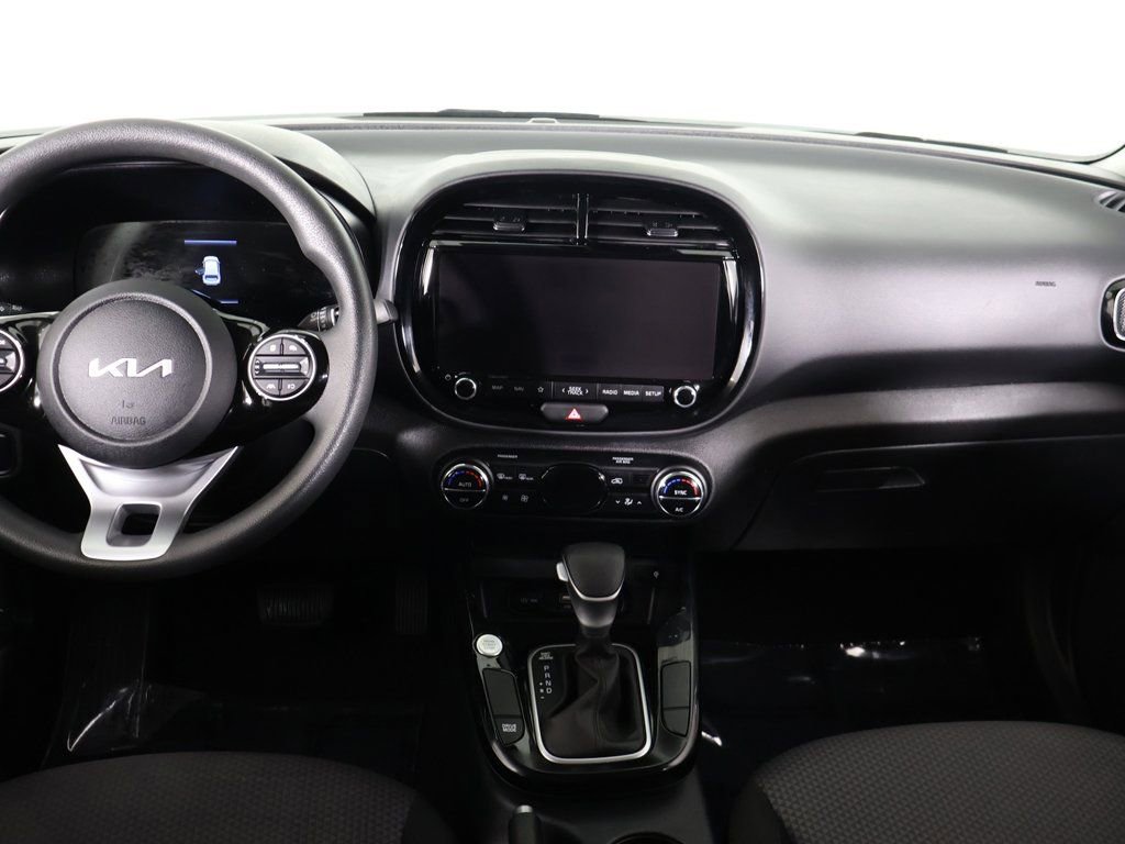 Used 2025 Kia Soul S image 34